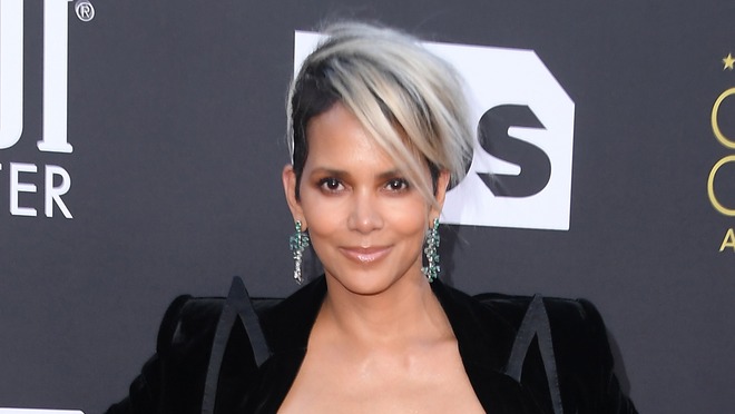 Halle berry nackt in Nanyang